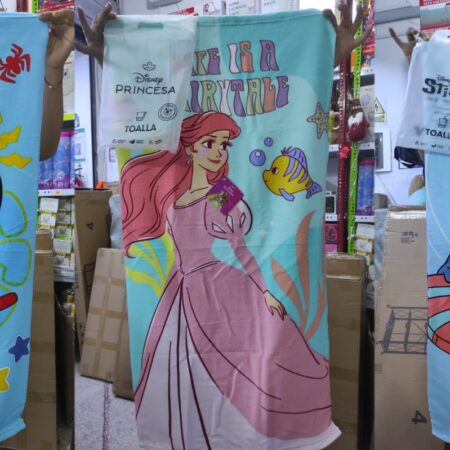 TOALLA LICENCIADA DE NIÑOS